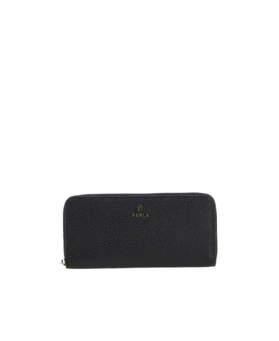 Furla Camelia Logo Plaque Zipped Wallet In Black