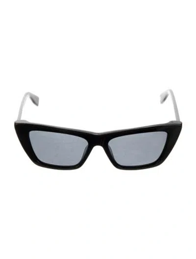 Pre-owned Furla Cat-eye Tinted Sunglasses In Black