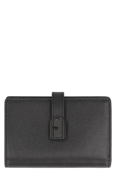 Furla Flow Leather Wallet In Black