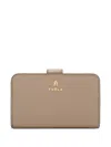 Furla Camelia M Leather Wallet In Neutrals