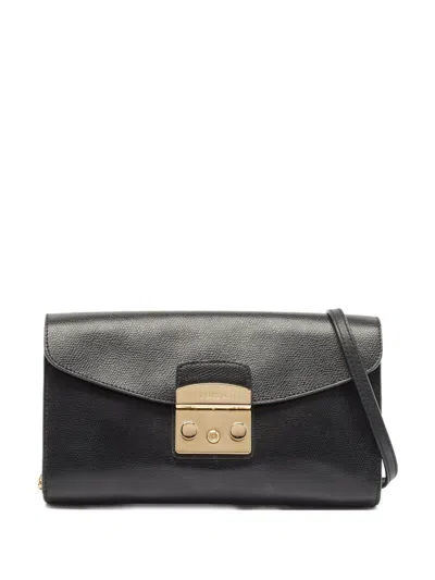 Pre-owned Furla Metropolis Leather Clasp Cross Body Bag In Black