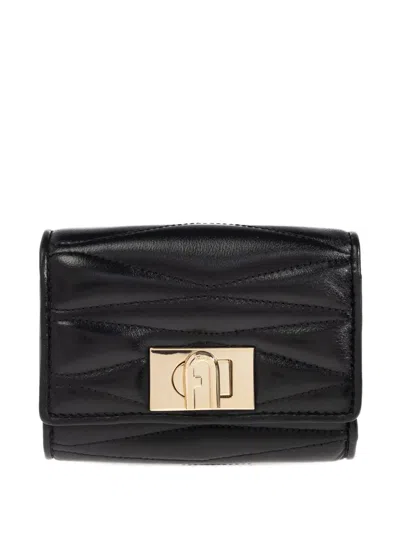 Furla Quilted Clasp Wallet In Black