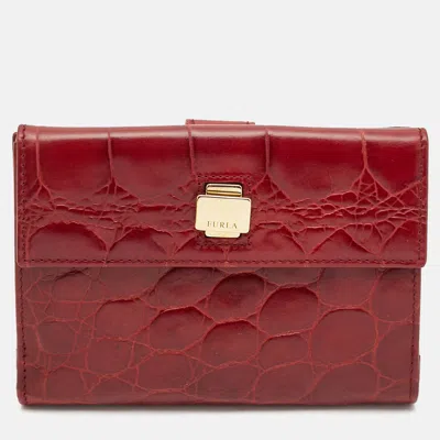 Pre-owned Furla Red Croc Embossed Leather French Wallet