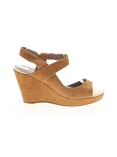 Pre-owned Furla Wedges In Tan