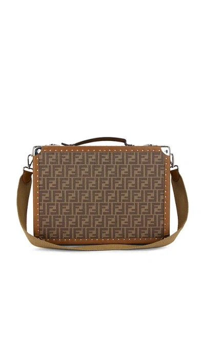 Fwrd Renew Fendi Åœ…è¢‹ Â€“ Æ£•è‰². Å°ºç � All.