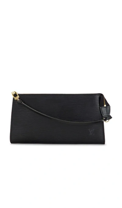 Fwrd Renew Louis Vuitton Epi Pochette Accessoires 24 Shoulder Bag In Black