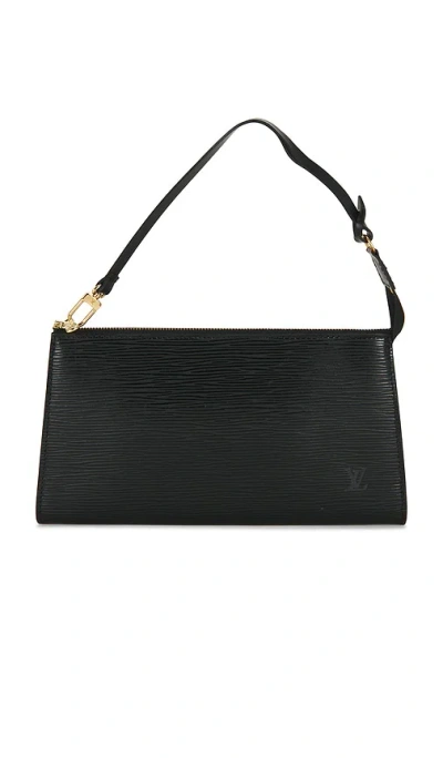 Fwrd Renew Louis Vuitton Epi Pochette Accessoires 24 Shoulder Bag In Black