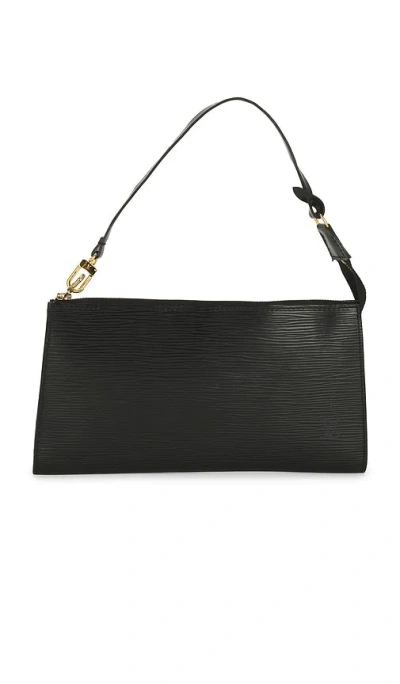 Fwrd Renew Louis Vuitton Epi Pochette Accessoires 24 Shoulder Bag In Black