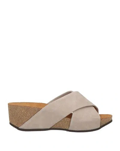 Fx Frau Woman Sandals Light Grey Size 6 Soft Leather In Gray