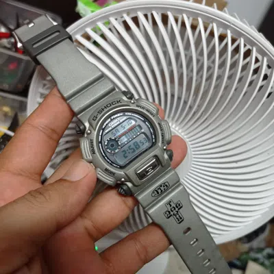 Pre-owned G-shock Retro Collaboration  Dw-9000m (foxfire Dts) Japan In Silver