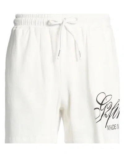 G2firenze Man Shorts & Bermuda Shorts White Size L Cotton