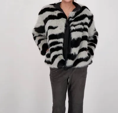 Gabby Isabella Animilier Faux Fur Jacket In Grey In Gray