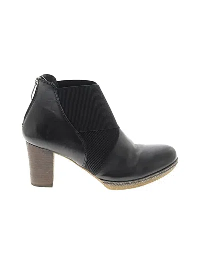 Pre-owned Gabor Ankle Boots In Black