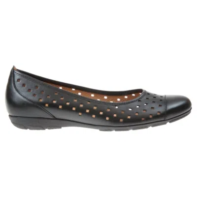 Gabor Ballet Flat Shoes In Schwarz In Black