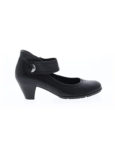 Pre-owned Gabor Heels In Black