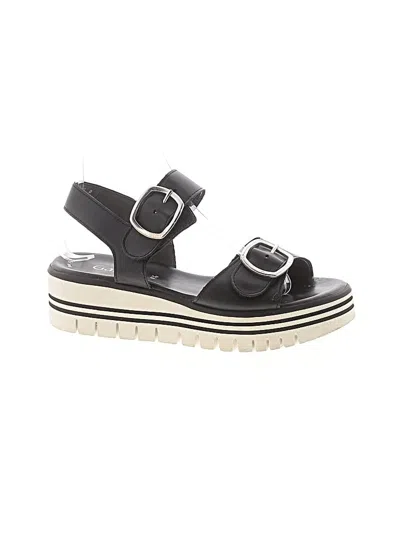 Pre-owned Gabor Sandals In Black