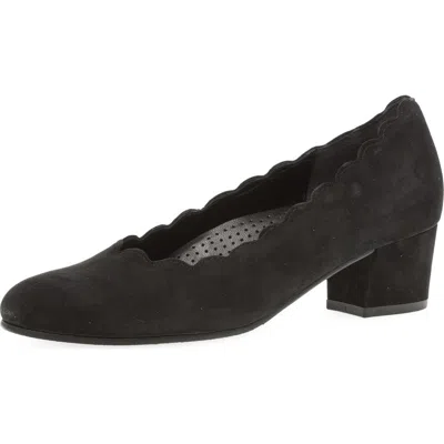 Gabor Scalloped Pump In Black