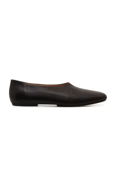 Gabriela Hearst Fara Flat In Brown