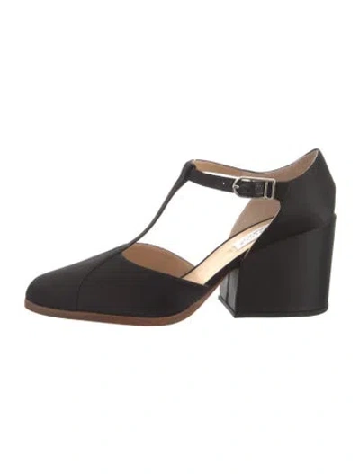 Pre-owned Gabriela Hearst Leather Cutout Accent T-strap Pumps In Black