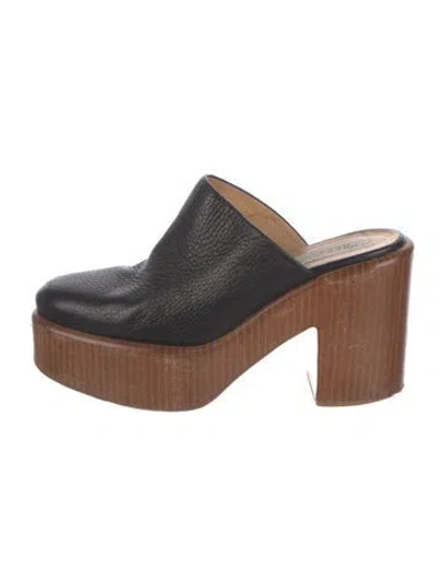 Pre-owned Gabriela Hearst Leather Mules In Black