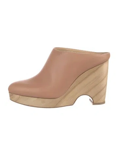 Pre-owned Gabriela Hearst Leather Mules In Neutral