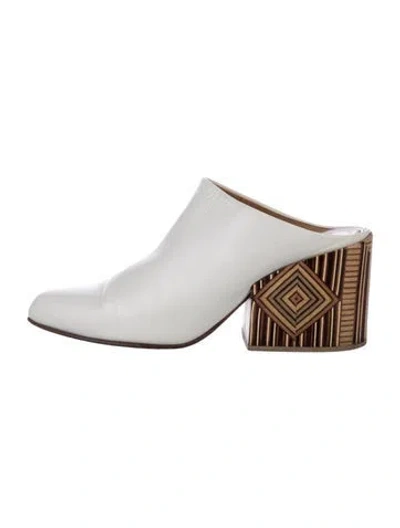 Pre-owned Gabriela Hearst Leather Mules In White