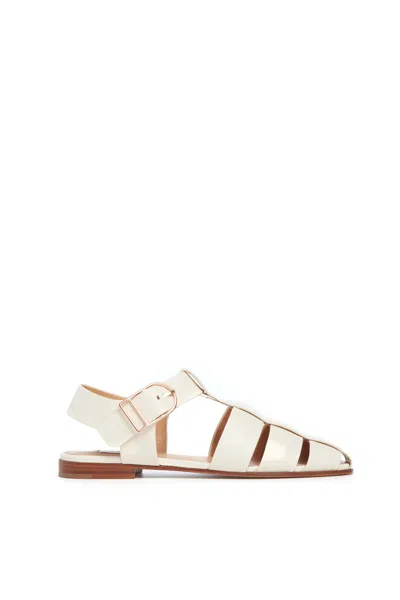 Gabriela Hearst Lynn Flat Sandal In Cream Leather