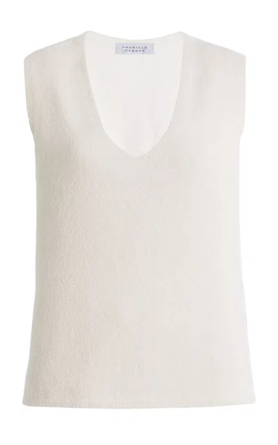 Gabriela Hearst Scion Boucle Cashmere Top In White