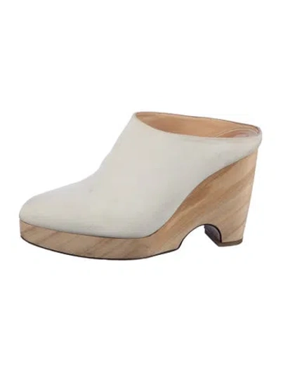 Pre-owned Gabriela Hearst Suede Mules In White