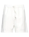 Gaelle Paris Gaëlle Paris Man Shorts & Bermuda Shorts White Size 34 Polyester, Viscose, Elastane