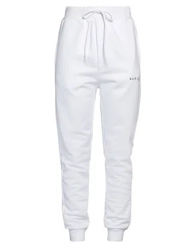 Gaelle Paris Gaëlle Paris Woman Pants White Size L Cotton, Elastane