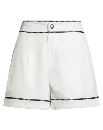 Gaelle Paris Gaëlle Paris Woman Shorts & Bermuda Shorts Off White Size 4 Polyester, Elastane