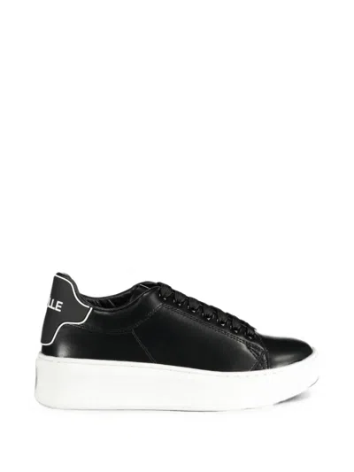 Gaelle Paris Platform Lace-up Sneakers In Black
