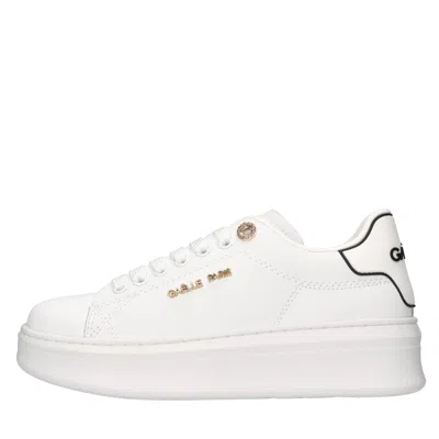 Gaelle Paris Sneakers In White