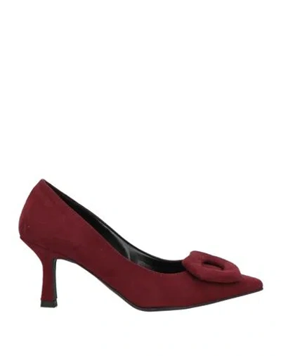 Gai Mattiolo Woman Pumps Burgundy Size 8 Textile Fibers