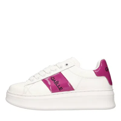 Gaëlle Gaelle Sneakers White In Bianco Neutri