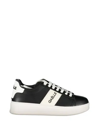 Gaëlle Logo-print Lace-up Sneakers In Black