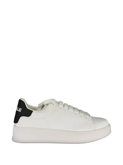 Gaëlle Logo-print Lace-up Sneakers In White