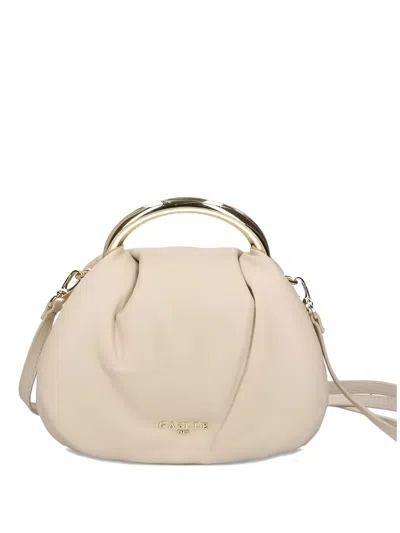 Gaëlle Ring-detail Tote Bag In Neutral