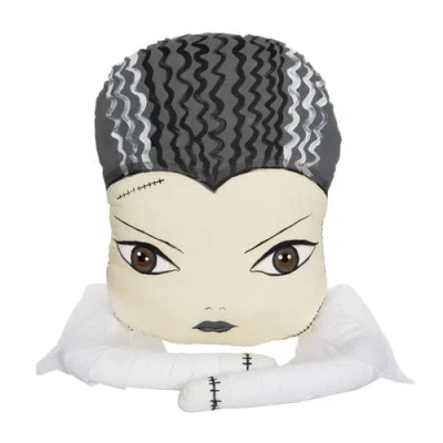 Gallerie Ii Edelweiss Zombinaland Figurine In Black