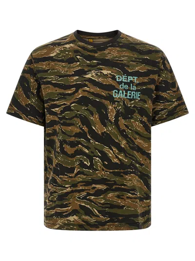 Gallery Dept. Tiger-stripe Camouflage Print T-shirt In Olive