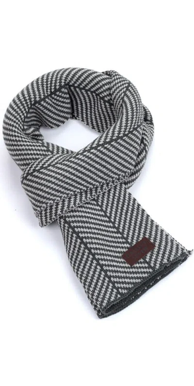 Gallery Seven Herringbone Soft Knit Scarf In Gray