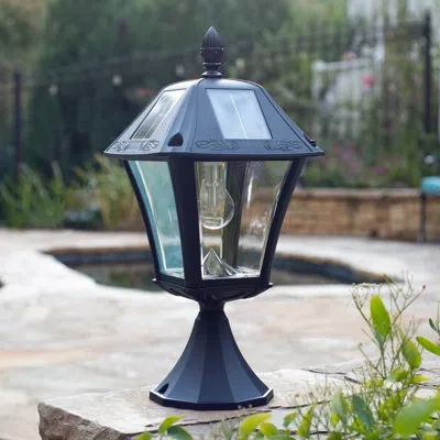 Gama Sonic Baytown Ii Bulb Solar Light - Warm White Leds- Wall/pier/ 3 Inch Fitter Mounts In Matte Black