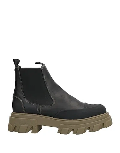 Ganni Brand Logo Leather Boots In Silver