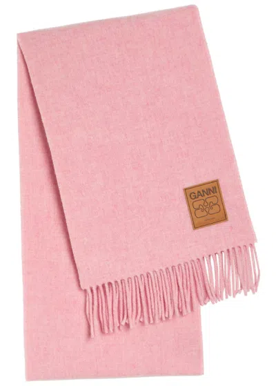 Ganni Designer-appliqué Fringed Wool Scarf In Pink