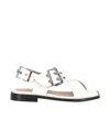 Ganni Sandalen Aus Einer Ledermischung Mit Schnalle In Weiss