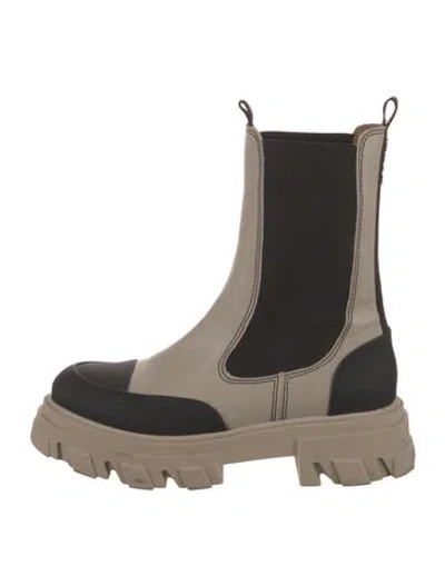 Pre-owned Ganni Leather Chelsea Boots In Neutral