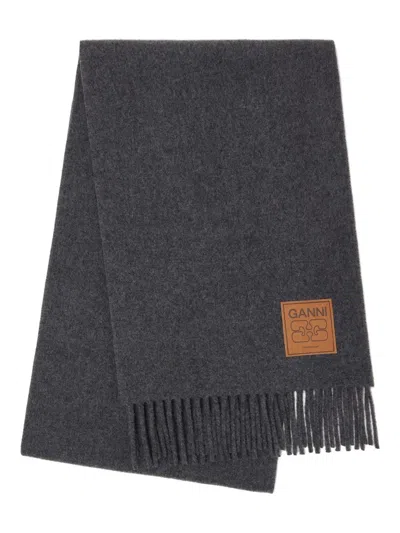 Ganni Logo-patch Fringed Scarf In Gray