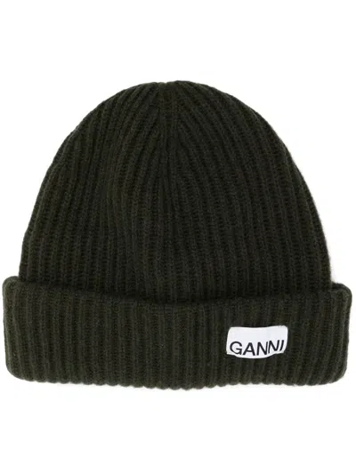 Ganni Logo-patch Ribbed-knit Beanie In Green