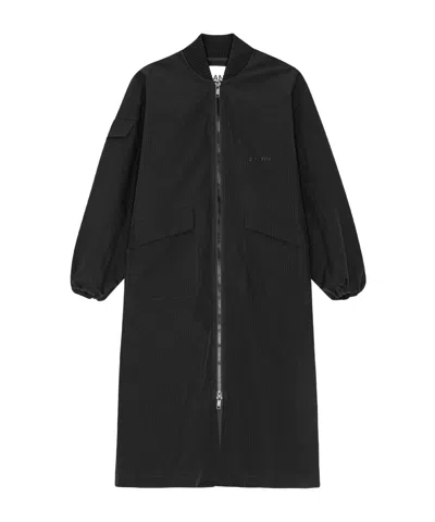 Ganni Long-sleeved Zipper Windbreaker In Black